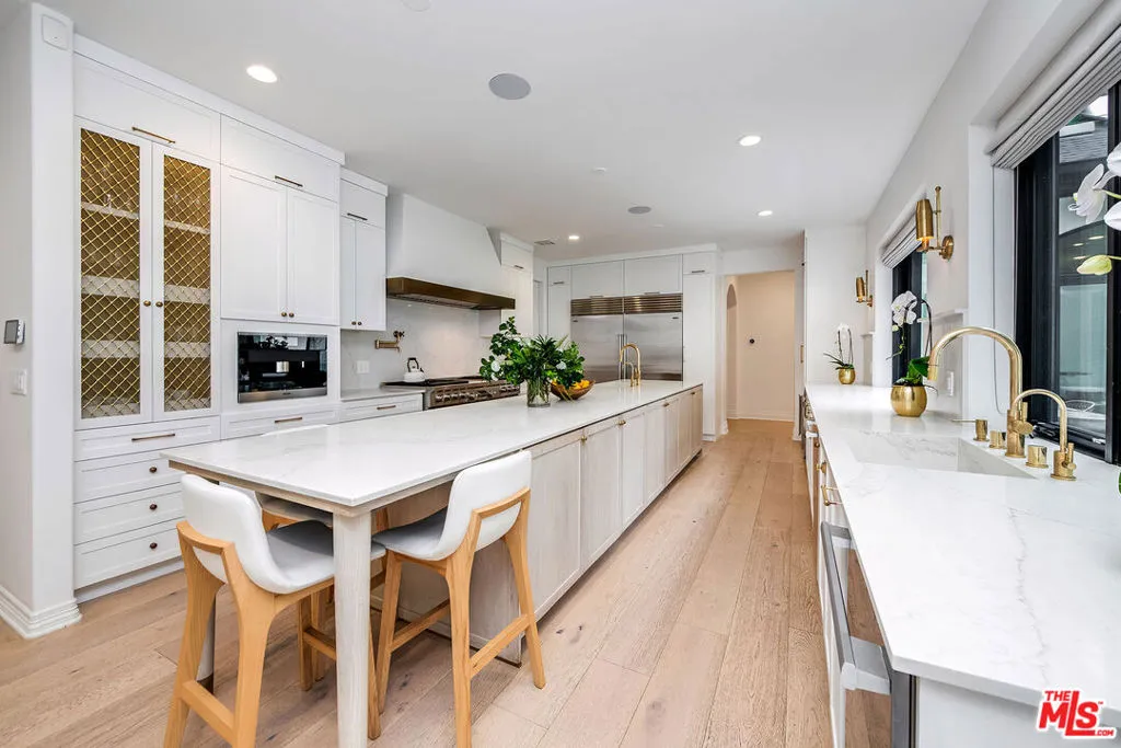 9577 Lime Orchard Road, Beverly Hills, California 90210 home-pic-19