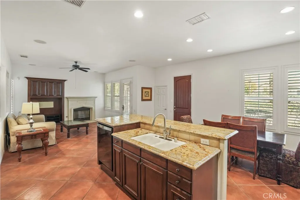 23880 Belcaro Court, Valencia, California 91354 home-pic-8