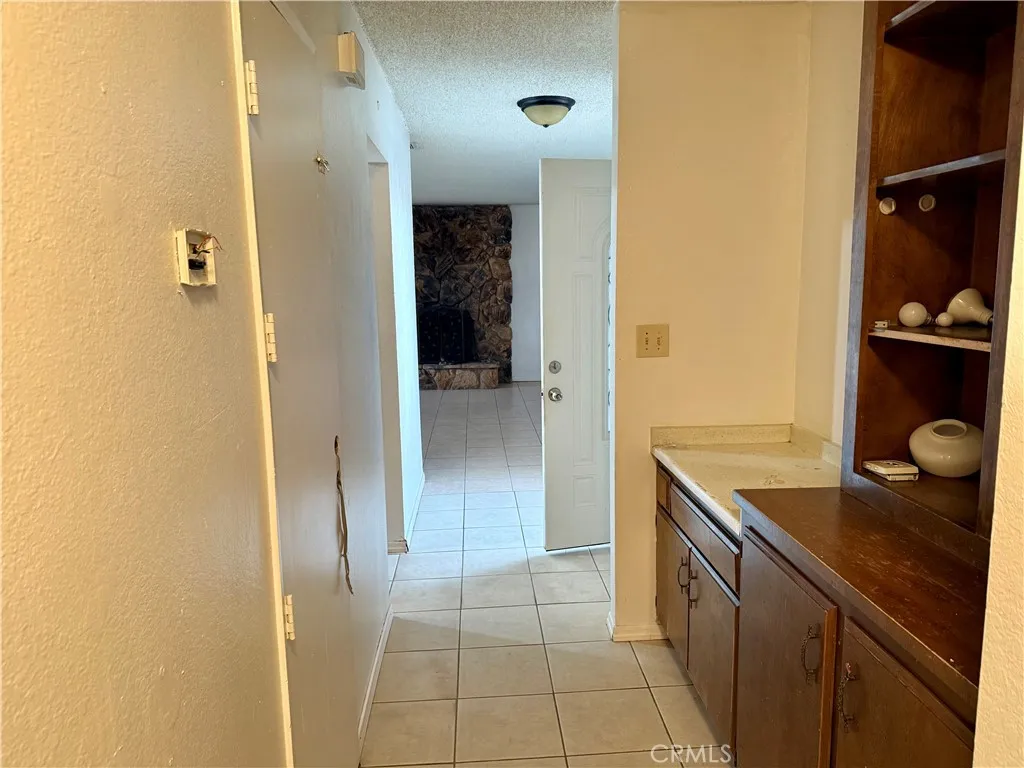 11509 3rd Avenue, Hesperia, California 92345 home-pic-17