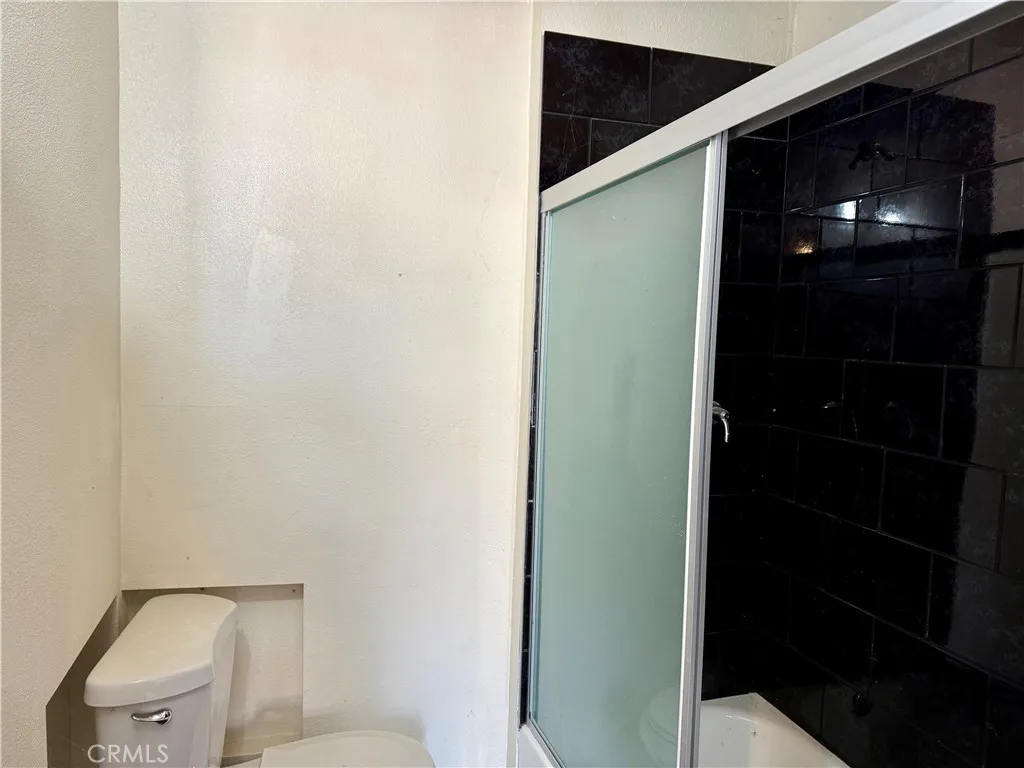11509 3rd Avenue, Hesperia, California 92345 home-pic-42
