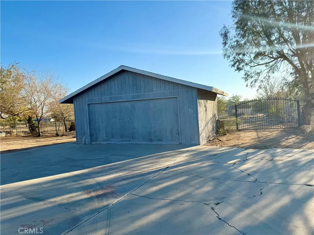 11509 3rd Avenue, Hesperia, California 92345 home-pic-45