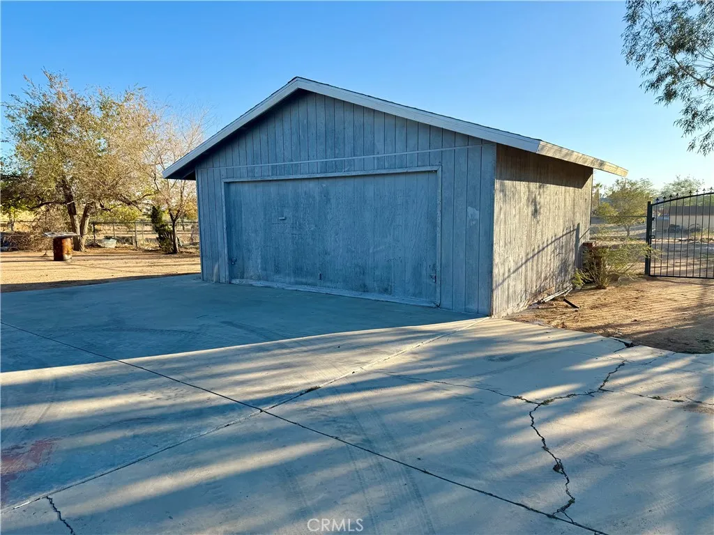 11509 3rd Avenue, Hesperia, California 92345 home-pic-44