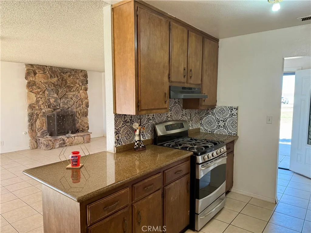 11509 3rd Avenue, Hesperia, California 92345 home-pic-14