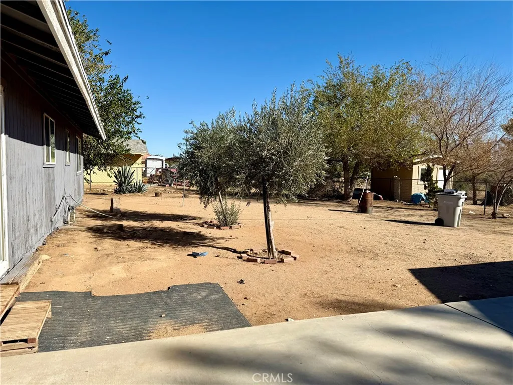 11509 3rd Avenue, Hesperia, California 92345 home-pic-40
