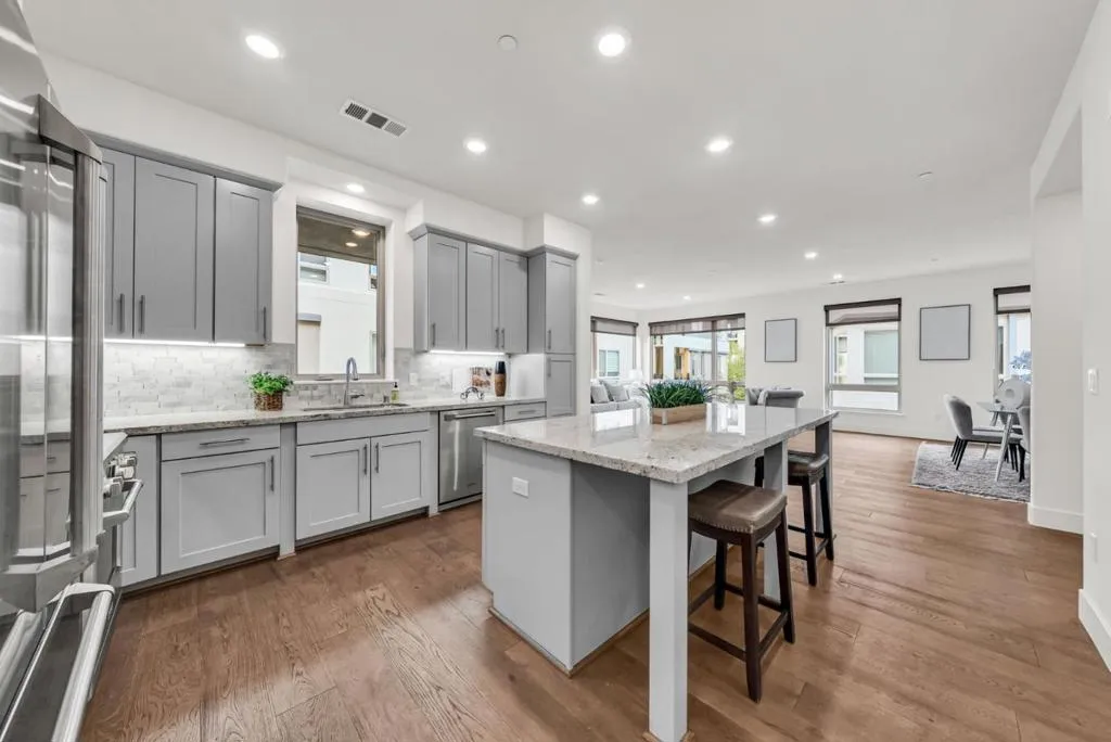 769 Eppleton Lane 302, Foster City, California 94404 home-pic-28