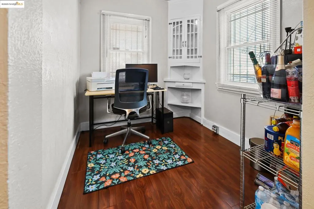 2527 84th Ave, Oakland, California 94605 home-pic-10