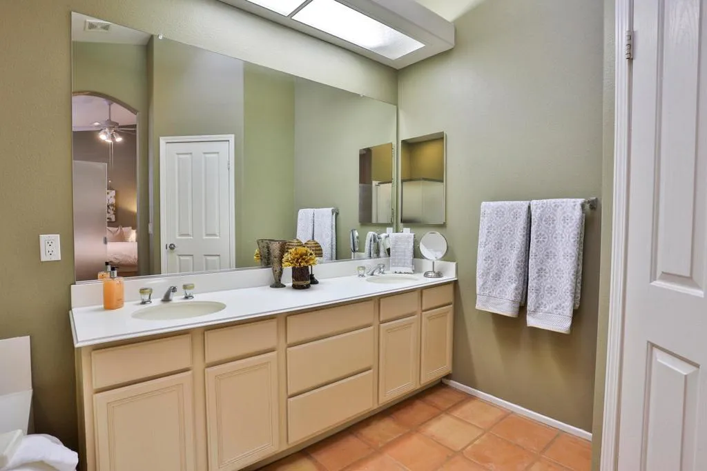 42451 Saladin Drive, Palm Desert, California 92211 home-pic-11