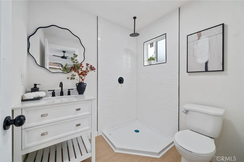 3685 Fernwood, Lynwood, California 90262 home-pic-14