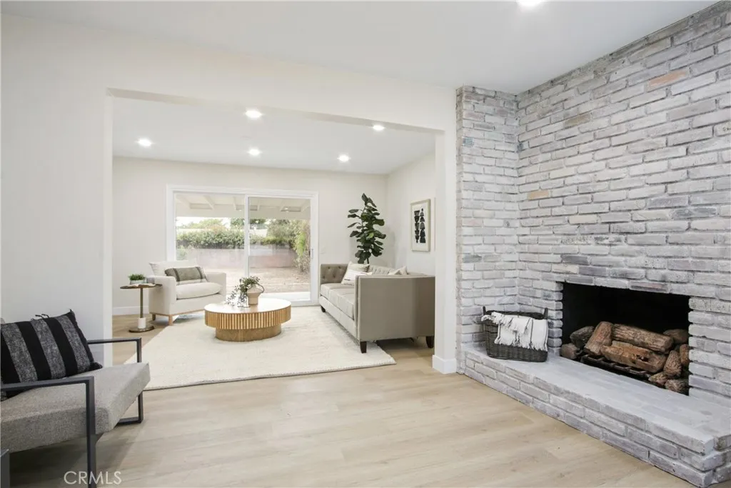 872 Knox Place, Claremont, California 91711 home-pic-36