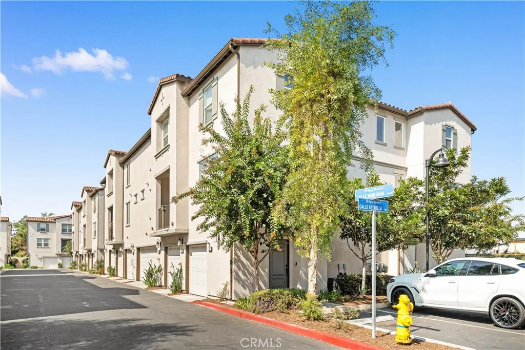 1118 Calle Montana, Montebello, California 90640 home-pic-0