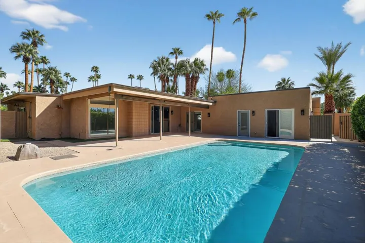 02_985_N_Tuxedo_Cir_Palm_Springs_CA_9226