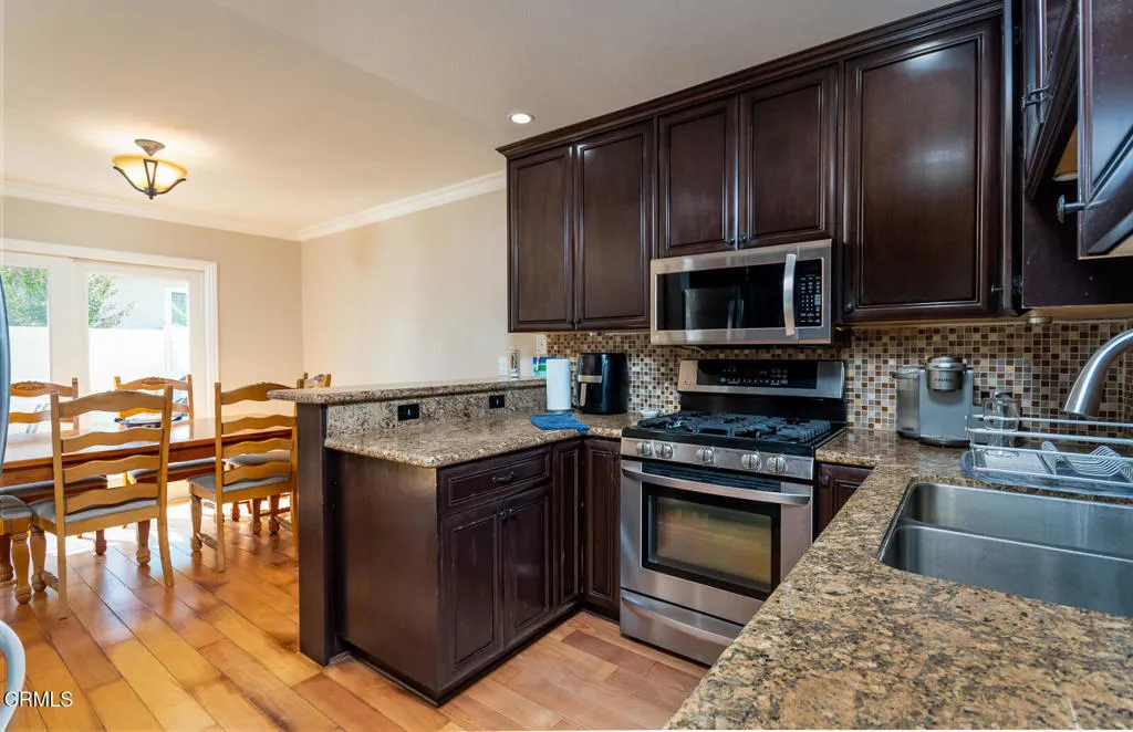 842 E Pepper Tree Drive, Azusa, California 91702 home-pic-14