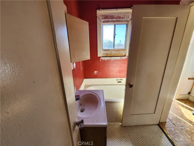 3020 W 12th, Los Angeles, California 90006