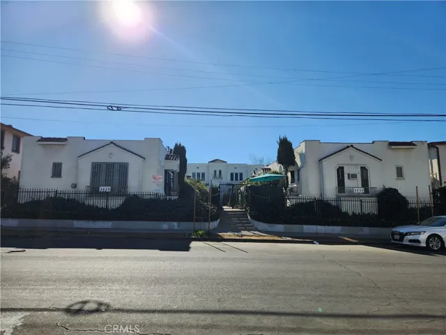 3020 W 12th, Los Angeles, California 90006