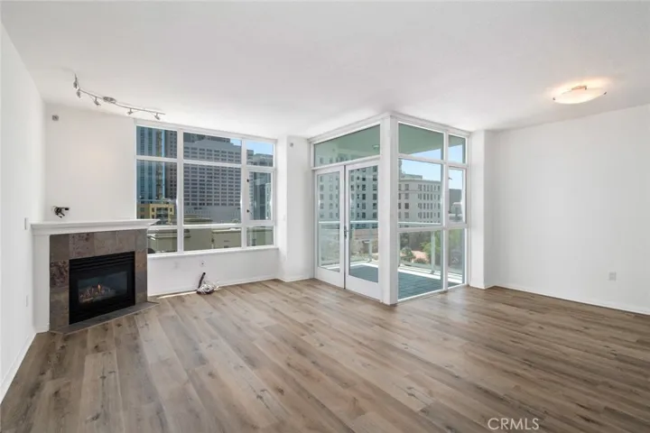 Bright living area with balcony access