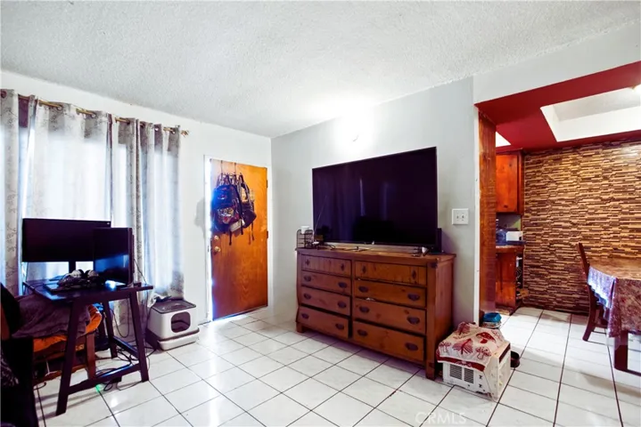 4623 Compton Blvd, Compton, California 90221