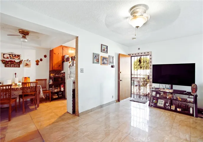 4623 Compton Blvd, Compton, California 90221