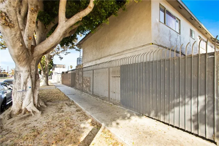 4623 Compton Blvd, Compton, California 90221