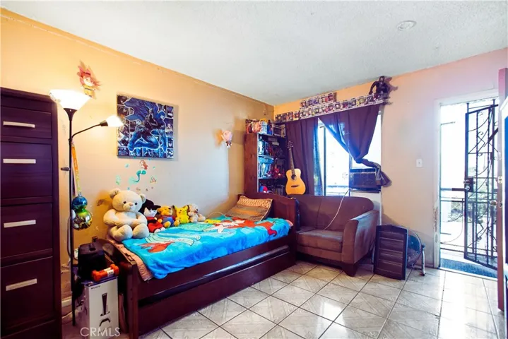 4623 Compton Blvd, Compton, California 90221