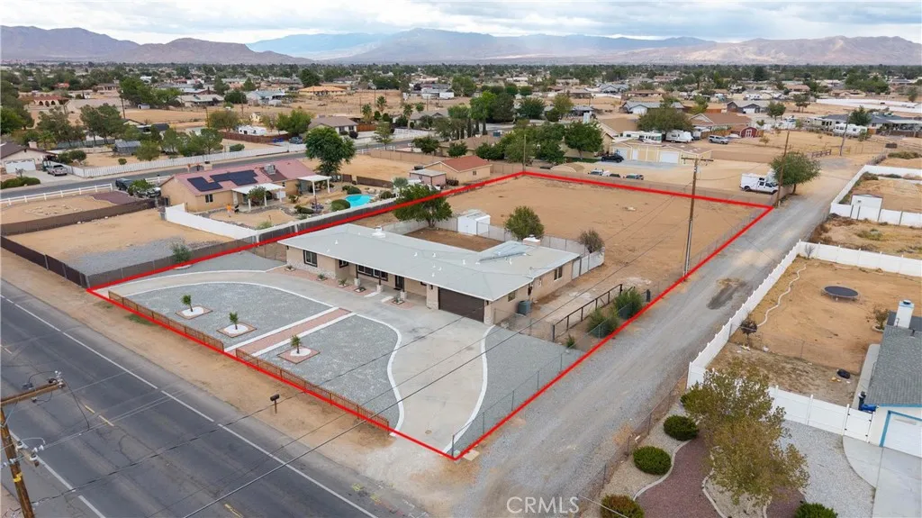 21073 Thunderbird, Apple Valley, California 92307 home-pic-58
