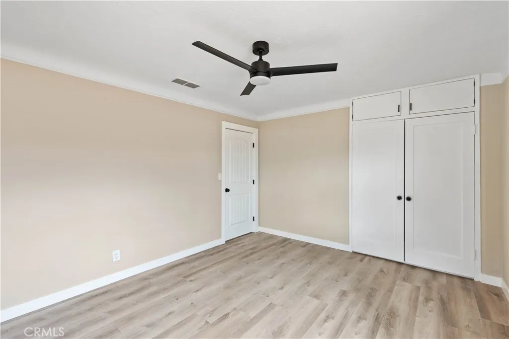21073 Thunderbird, Apple Valley, California 92307 home-pic-25