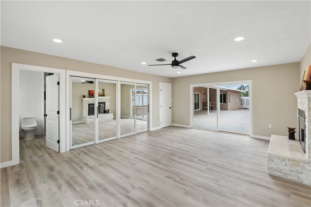 21073 Thunderbird, Apple Valley, California 92307 home-pic-18