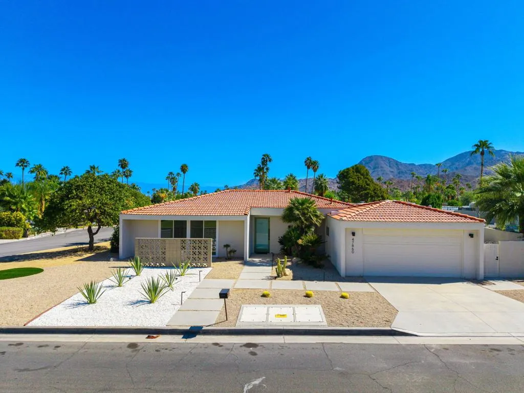 47860 Moon Lane, Palm Desert, California 92260 home-pic-1