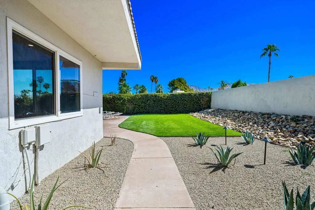 47860 Moon Lane, Palm Desert, California 92260 home-pic-23