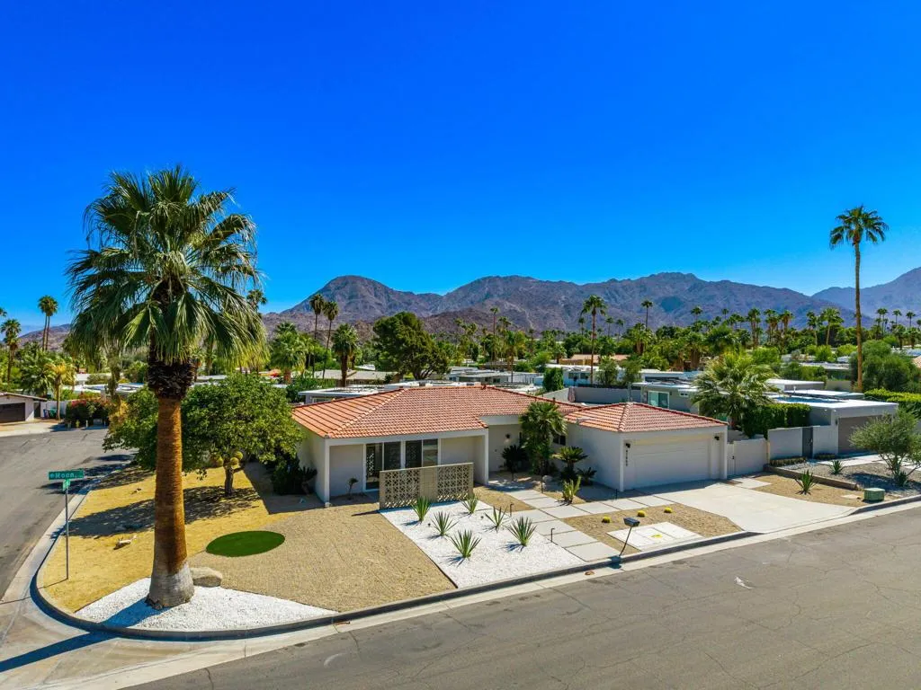 47860 Moon Lane, Palm Desert, California 92260 home-pic-37