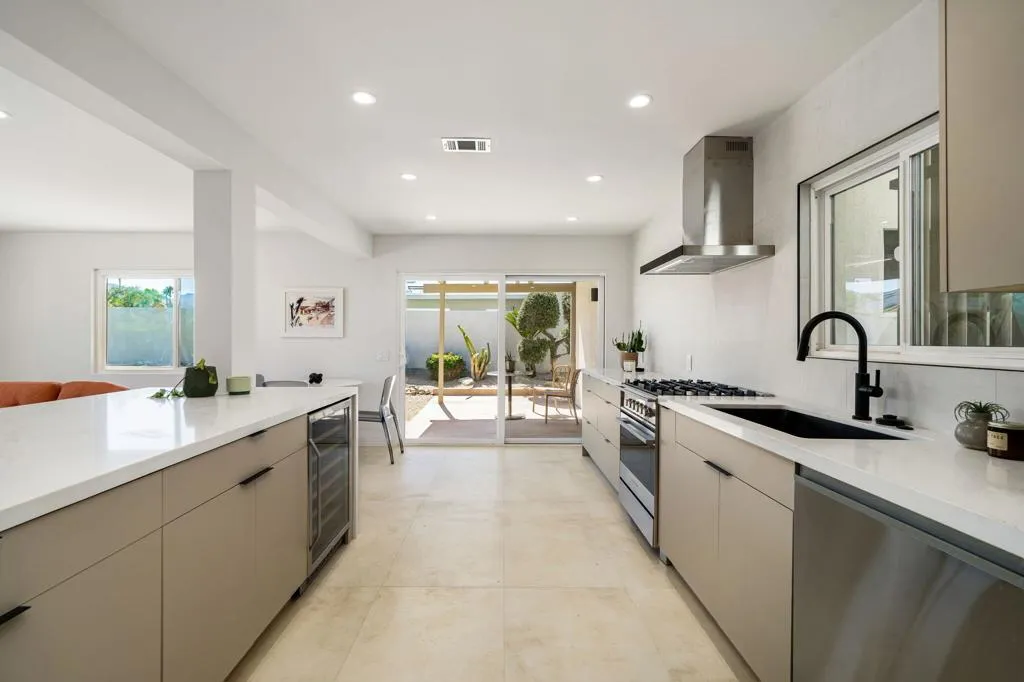 47860 Moon Lane, Palm Desert, California 92260 home-pic-17