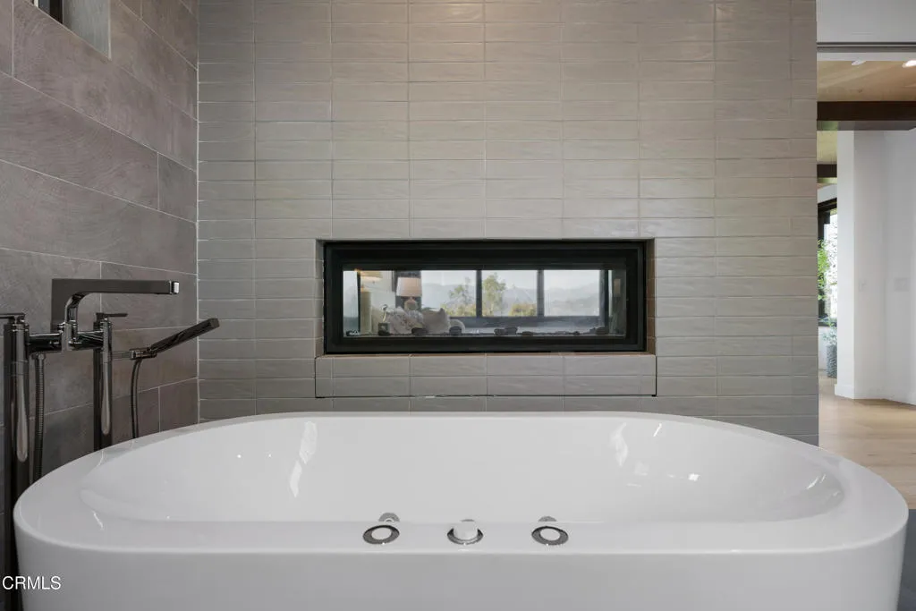 4209 Sea View Lane, Los Angeles, California 90065 home-pic-32