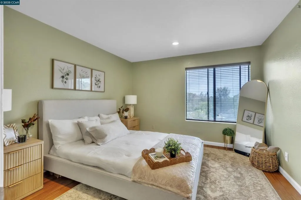 29583 Vanderbilt Street 310, Hayward, California 94544 home-pic-11