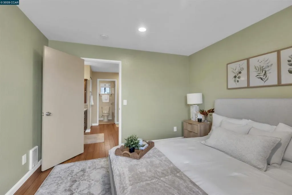 29583 Vanderbilt Street 310, Hayward, California 94544 home-pic-12