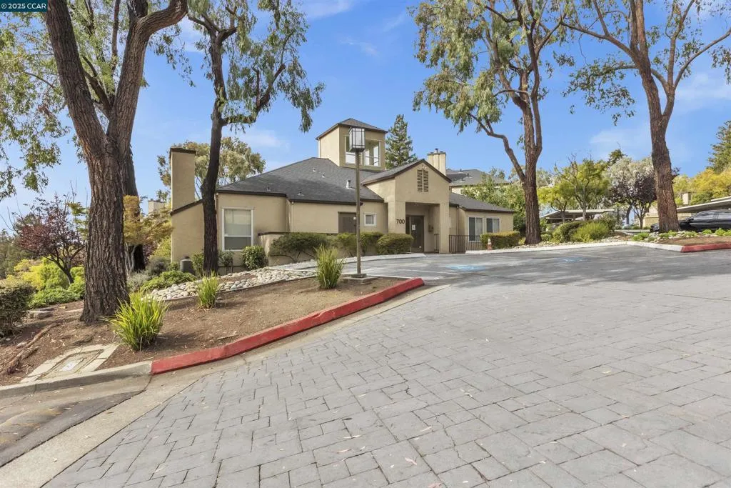 29583 Vanderbilt Street 310, Hayward, California 94544 home-pic-16