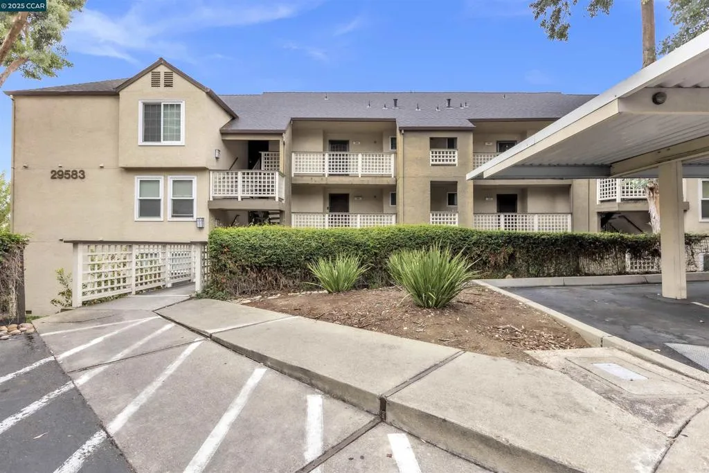 29583 Vanderbilt Street 310, Hayward, California 94544 home-pic-15
