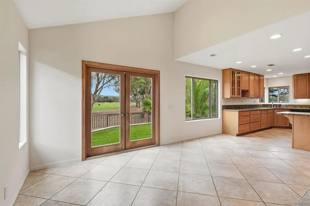 4596 Coronado Drive, Oceanside, California 92057 home-pic-17