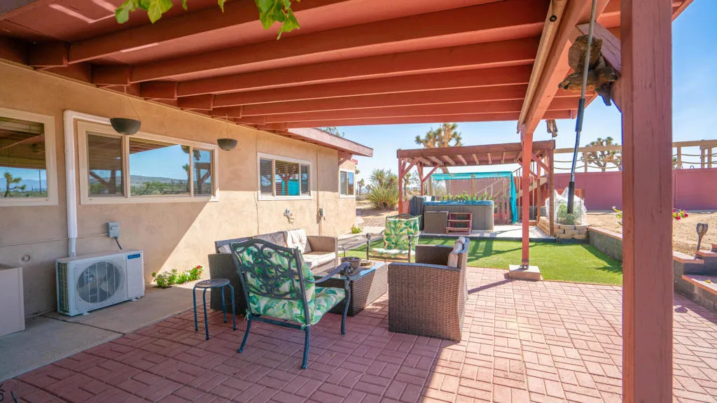 58189 Sunny Sands Drive, Yucca Valley, California 92284 home-pic-34