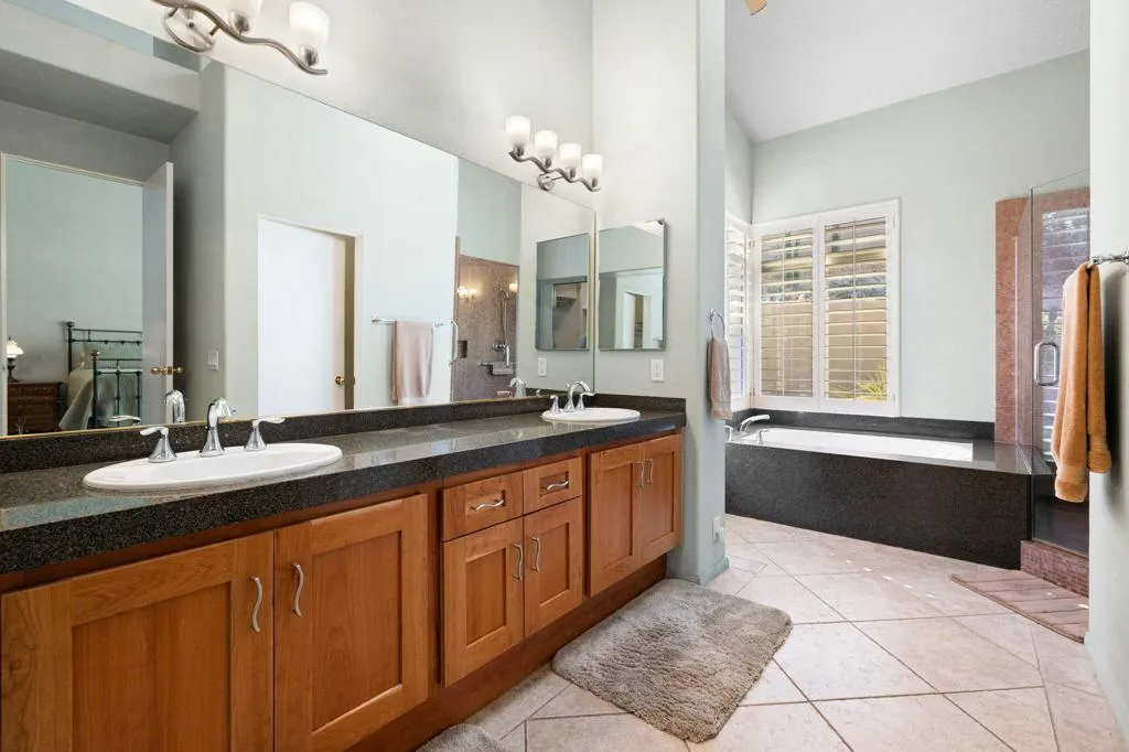 73165 Mirasol Court, Palm Desert, California 92260 home-pic-37