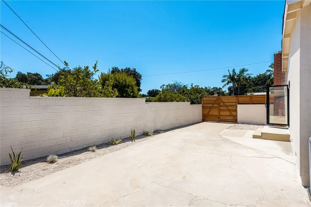 2680 Chatwin, Long Beach, California 90815 home-pic-48