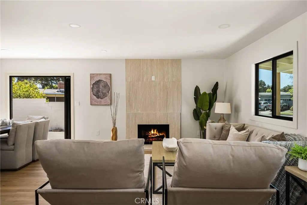 2680 Chatwin, Long Beach, California 90815 home-pic-11