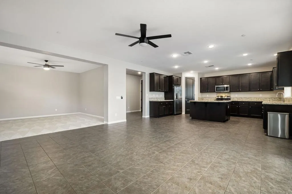 82750 Chaplin Court, Indio, California 92201 home-pic-14