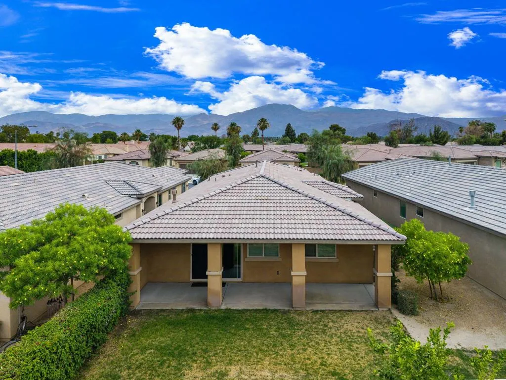 82750 Chaplin Court, Indio, California 92201 home-pic-4