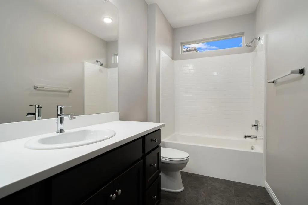 82750 Chaplin Court, Indio, California 92201 home-pic-32