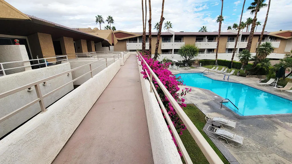 467 S Calle El Segundo D20, Palm Springs, California 92282 home-pic-43