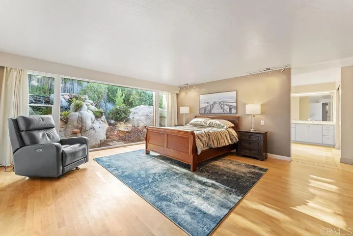 9874 Summit Drive, La Mesa, California 91941