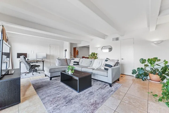 9874 Summit Drive, La Mesa, California 91941