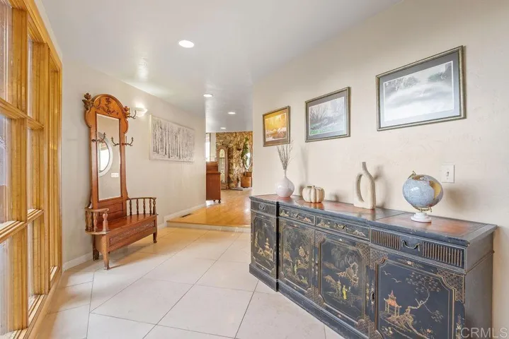 9874 Summit Drive, La Mesa, California 91941
