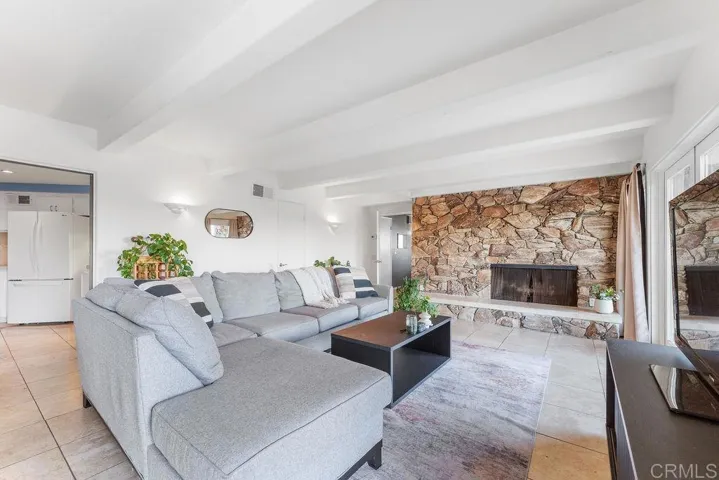 9874 Summit Drive, La Mesa, California 91941