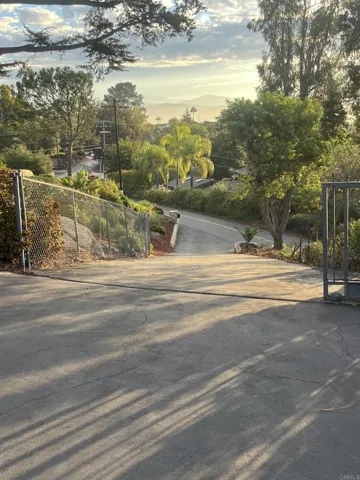 9874 Summit Drive, La Mesa, California 91941