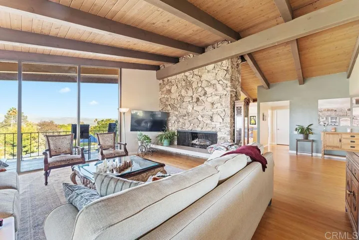 9874 Summit Drive, La Mesa, California 91941